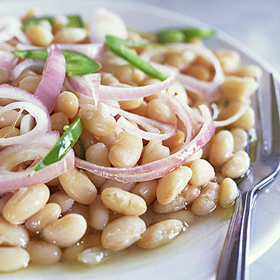 Kamu susah buang air besar? Coba 14 makanan ini dijamin lancar