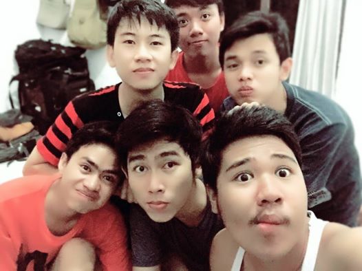 Gila bareng sahabat, dari naik busway bareng sampai joged ala K-Pop