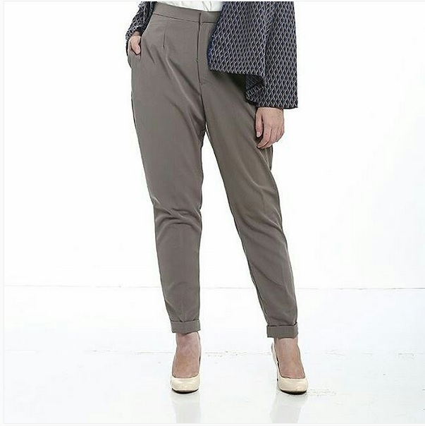 8 Tips tampil gaya ke kantor, ladies kamu perlu tahu! 8 Tips tampil gaya ke kantor, ladies kamu perlu tahu!