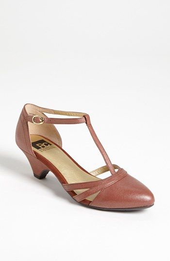 8 Tips tampil gaya ke kantor, ladies kamu perlu tahu! 8 Tips tampil gaya ke kantor, ladies kamu perlu tahu!