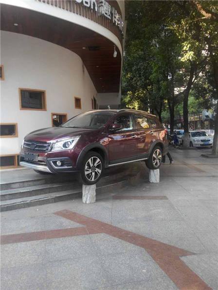 Level parkir orang ini sungguh tingkat dewa, nggak habis pikir deh!