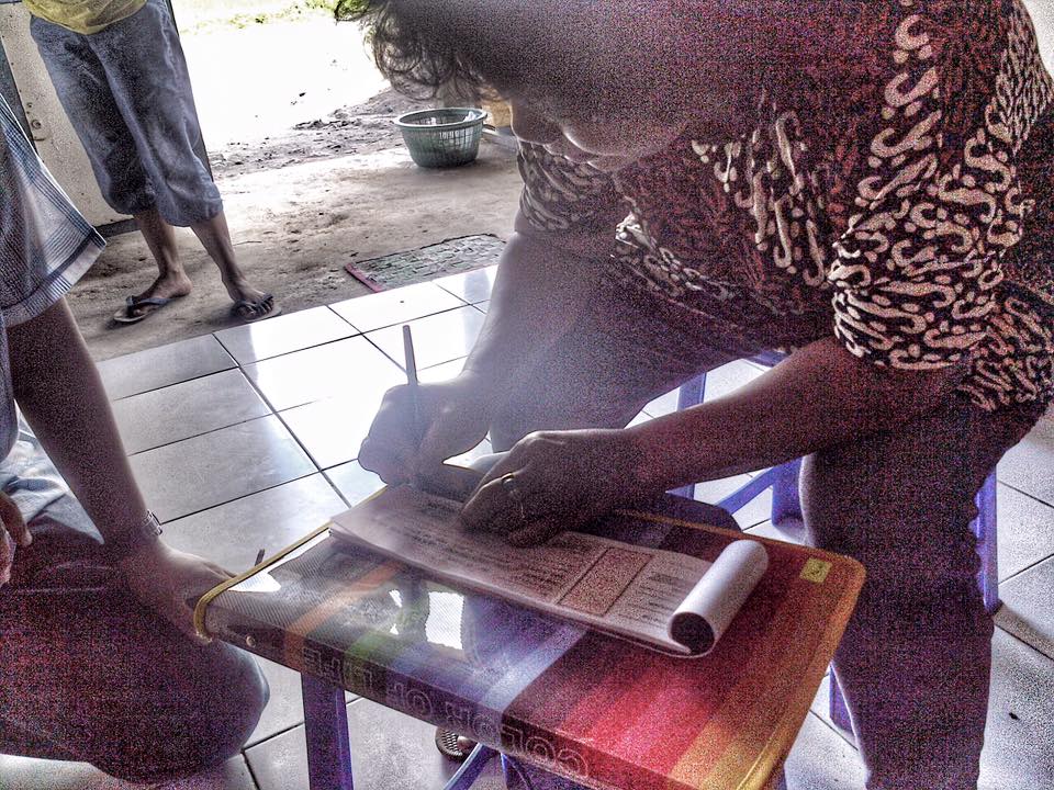 Para rentenir ini ciut nyalinya didatangi mobil ambulans, kok bisa?