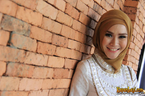 12 Artis cantik ini memilih menikah di usia muda, kamu kapan? 12 Artis cantik ini memilih menikah di usia muda, kamu kapan?