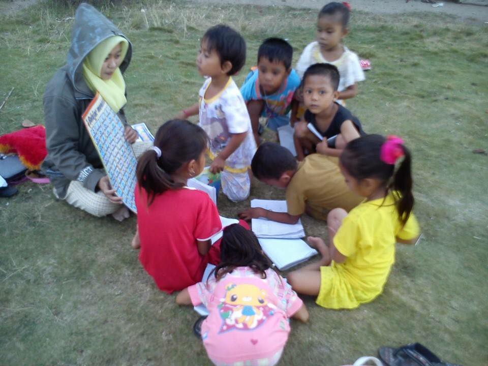 Lewat Ruang Mimpi, Aikha berikan les gratis bagi anak daerah terpencil