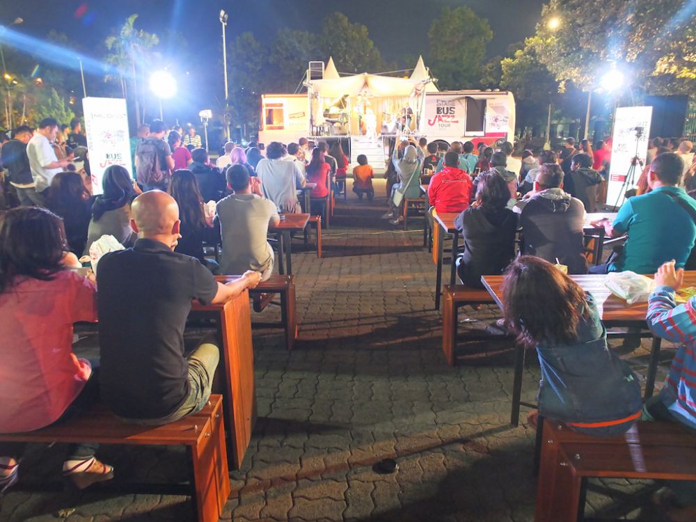 Kamu beruntung tinggal di kota ini, didatangi konser jazz berkelas!