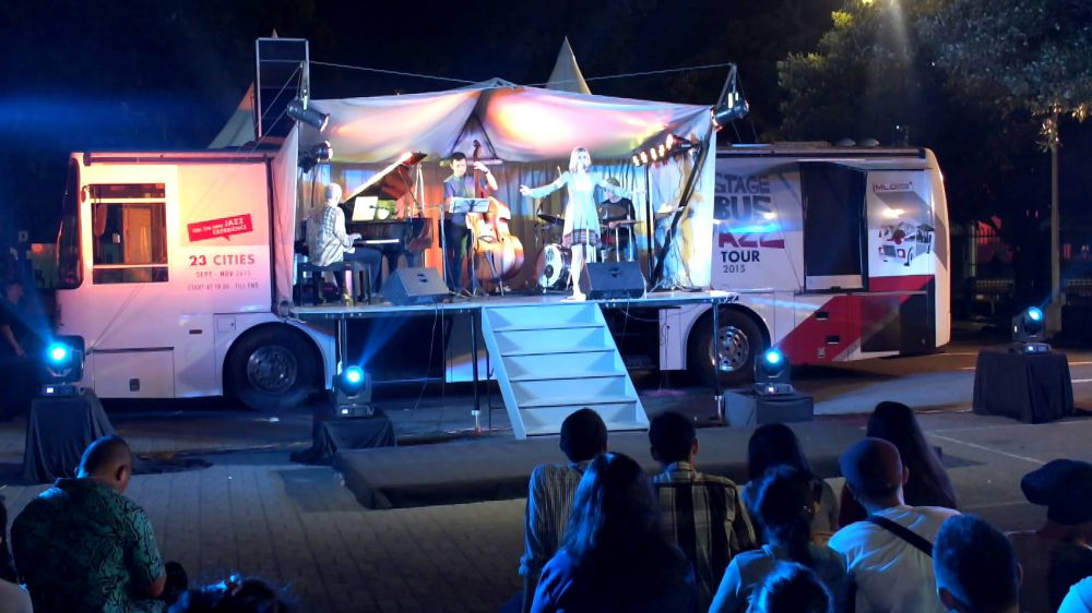 Kamu beruntung tinggal di kota ini, didatangi konser jazz berkelas!