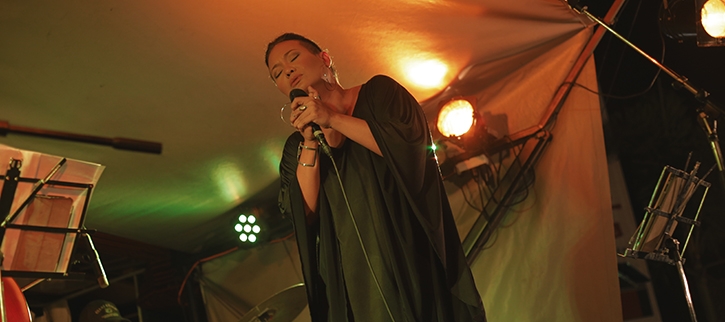 Kamu beruntung tinggal di kota ini, didatangi konser jazz berkelas!