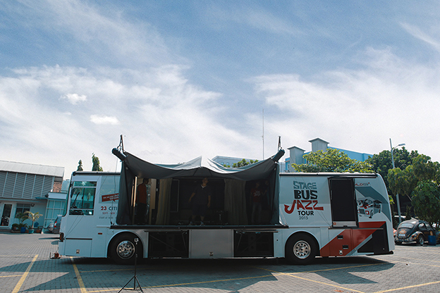 Kamu beruntung tinggal di kota ini, didatangi konser jazz berkelas!