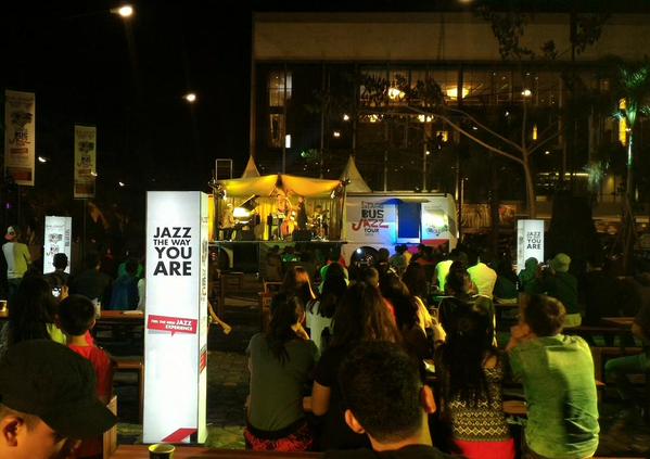 Kamu beruntung tinggal di kota ini, didatangi konser jazz berkelas!
