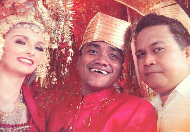 Kisah-kisah ini bukti kalau cinta tak cuma soal fisik, kamu percaya? Kisah-kisah ini bukti kalau cinta tak cuma soal fisik, kamu percaya?