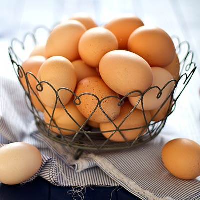 Ladies, ingin rambut tebal dan kuku bagus? Konsumsi makanan ini ya