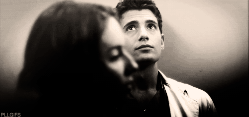 Ladies, kamu naksir cowok duluan? Ini 10 cara biar nggak canggung Ladies, kamu naksir cowok duluan? Ini 10 cara biar nggak canggung