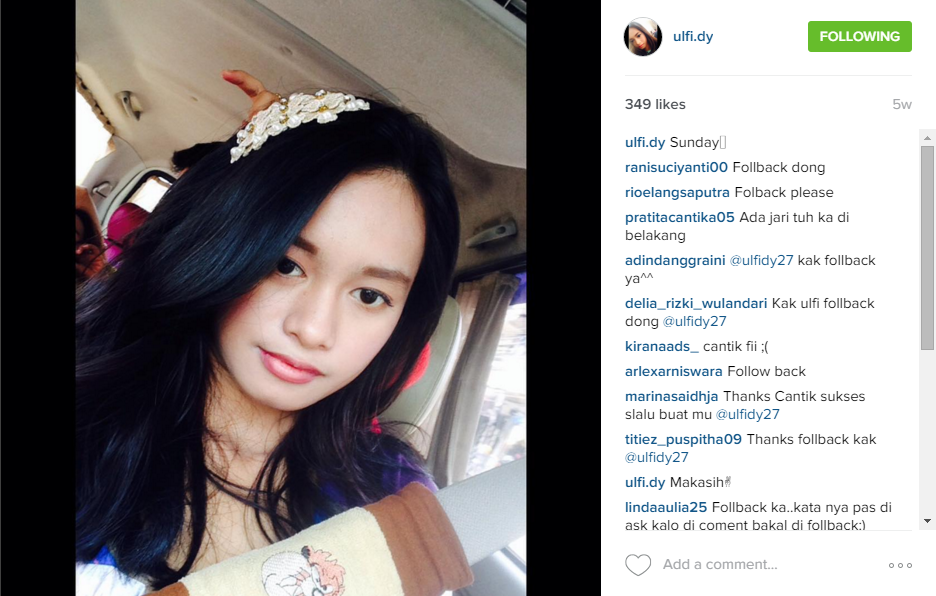 Wajah ayu putri Elly Sugigi bikin hatimu klepek-klepek, benar nggak?  Wajah ayu putri Elly Sugigi bikin hatimu klepek-klepek, benar nggak?