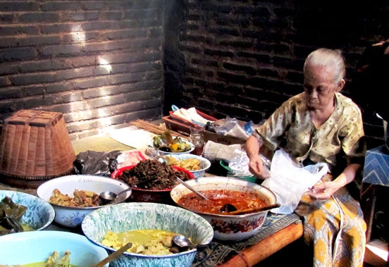 11 Kuliner tengah malam di Yogya ini harus kamu coba, sumpah lezat!