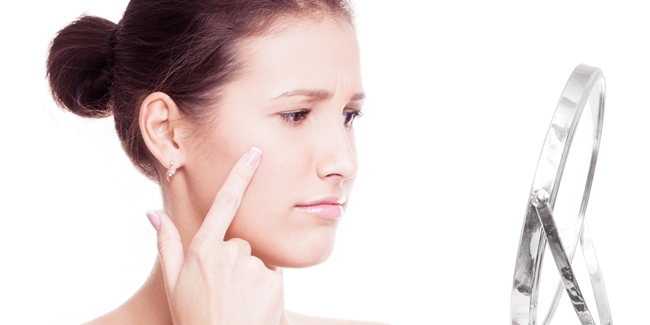 10 Manfaat tak terduga deodorant selain basmi bau badanmu, mau coba? 10 Manfaat tak terduga deodorant selain basmi bau badanmu, mau coba?