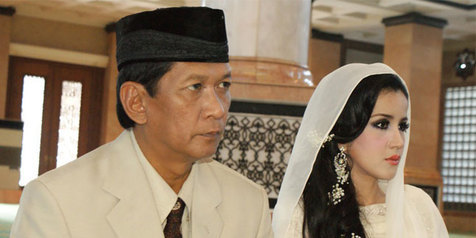 10 Artis cantik Indonesia ini jatuh ke pelukan pria kaya raya, wow!