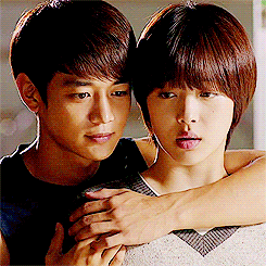 20 Hal unik ini hanya dipahami kamu yang suka nonton drama Korea 20 Hal unik ini hanya dipahami kamu yang suka nonton drama Korea