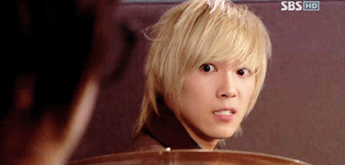 20 Hal unik ini hanya dipahami kamu yang suka nonton drama Korea 20 Hal unik ini hanya dipahami kamu yang suka nonton drama Korea