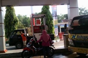 Gara-gara foto ini wanita pengendara motor jadi bahan candaan netizen