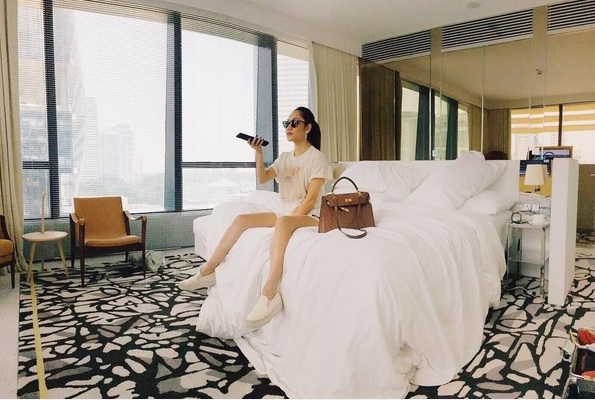 20 Gaya jetset liburan artis Indonesia ke luar negeri 20 Gaya jetset liburan artis Indonesia ke luar negeri