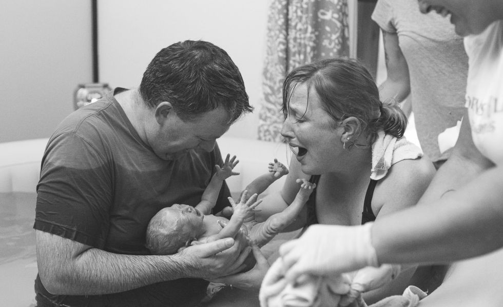 12 Momen kelahiran ini bikin kamu makin berbakti ke orangtua, top!