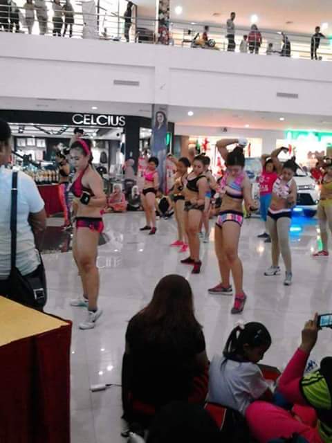 Aksi senam di mal ini dihujat netizen, apa yang keliru ya?