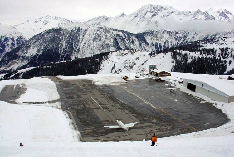 10 Of the most unique and extreme airplane runways in the world