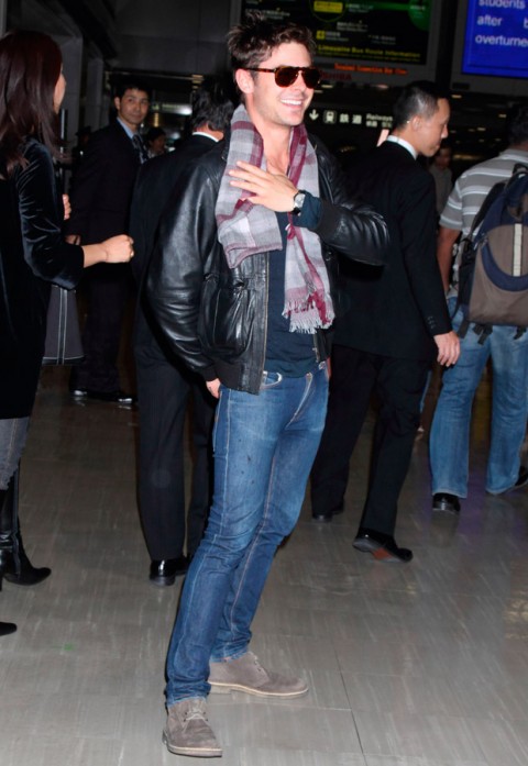 17 Airport style selebritis Hollywood yang patut kamu coba sesekali