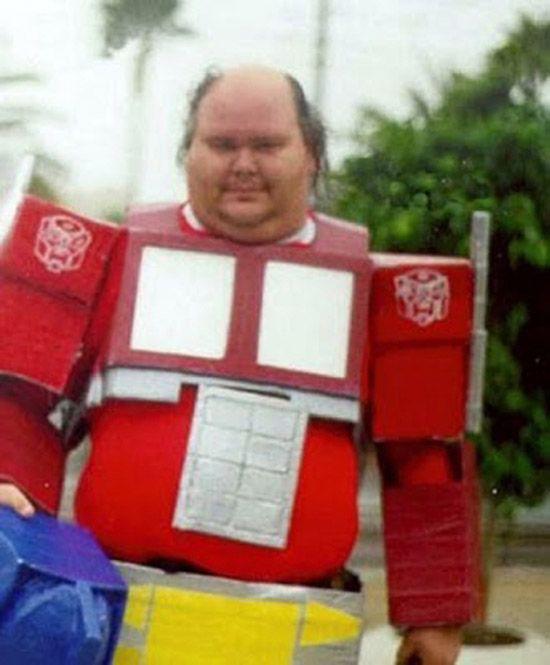 27 Gaya cosplay superhero ini dijamin bikin kamu geli sendiri 27 Gaya cosplay superhero ini dijamin bikin kamu geli sendiri