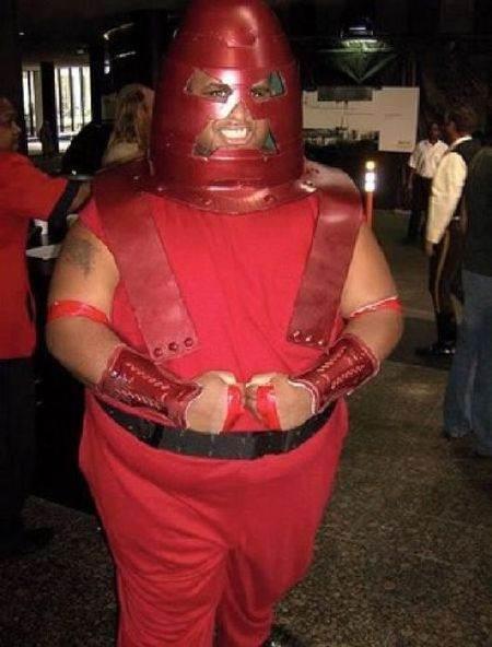 27 Gaya cosplay superhero ini dijamin bikin kamu geli sendiri 27 Gaya cosplay superhero ini dijamin bikin kamu geli sendiri