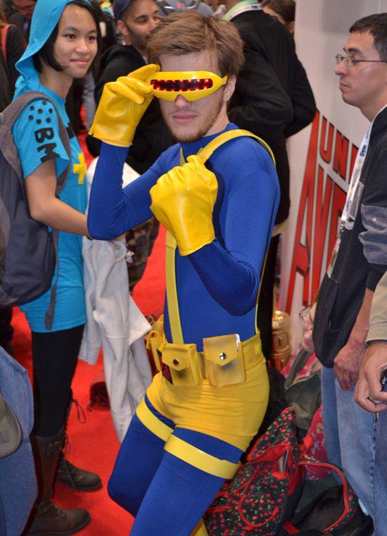 27 Gaya cosplay superhero ini dijamin bikin kamu geli sendiri 27 Gaya cosplay superhero ini dijamin bikin kamu geli sendiri