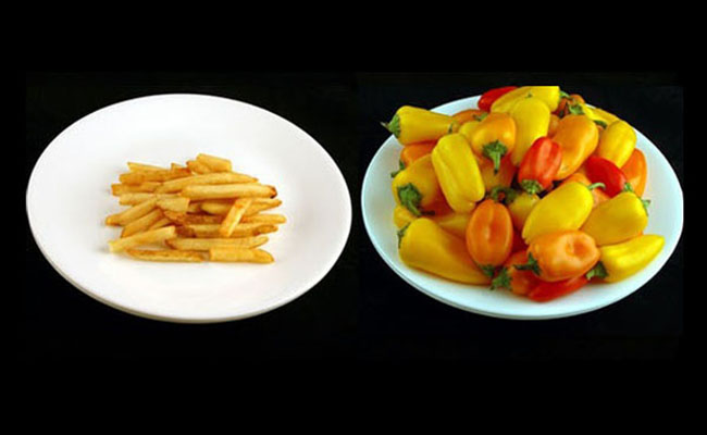 11 Perbandingan junk food & makanan sehat yang tak pernah kamu sadari