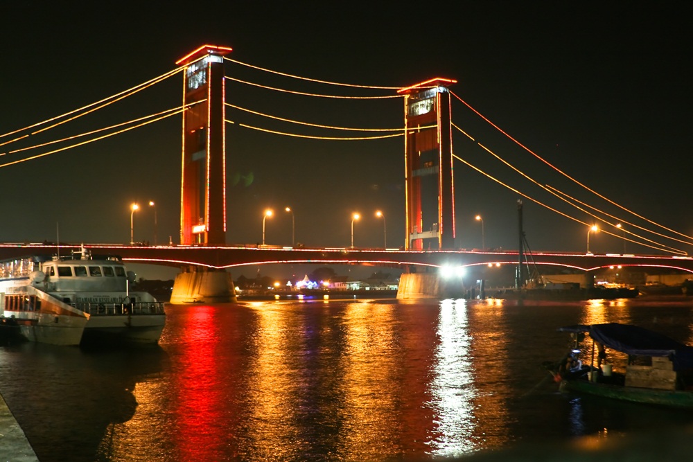 15 Jembatan dan jalan yang jadi tempat wisata  15 Jembatan dan jalan yang jadi tempat wisata