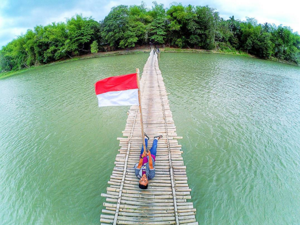 15 Jembatan dan jalan yang jadi tempat wisata  15 Jembatan dan jalan yang jadi tempat wisata