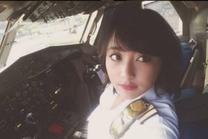 Elesta Apriliana, pilot cantik yang siap menerbangkan hatimu