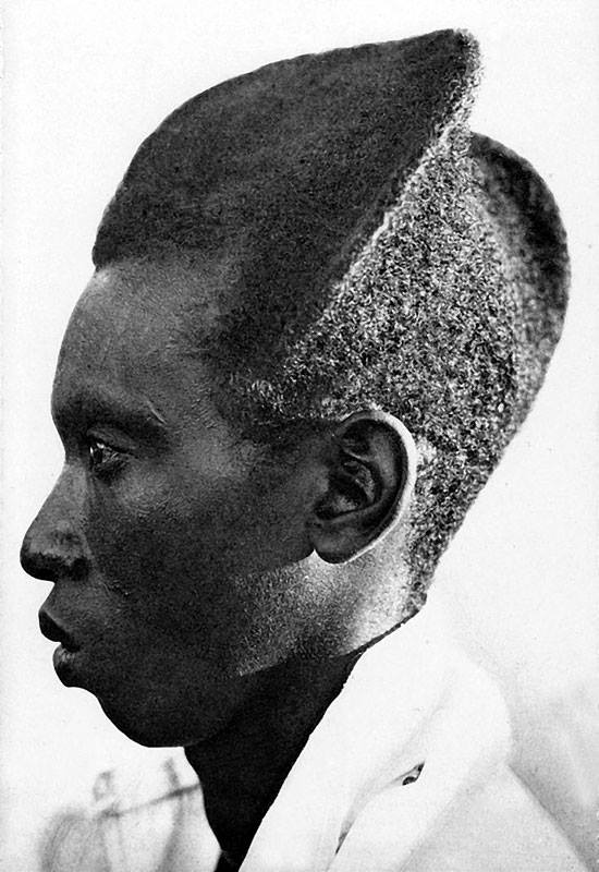 18 Gaya rambut pria Rwanda ini dijamin bikin kamu melongo, unik abis! 18 Gaya rambut pria Rwanda ini dijamin bikin kamu melongo, unik abis!