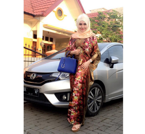 Perkenalkan Winny Putri Lubis, sosialita & selebgram cantik dari Medan