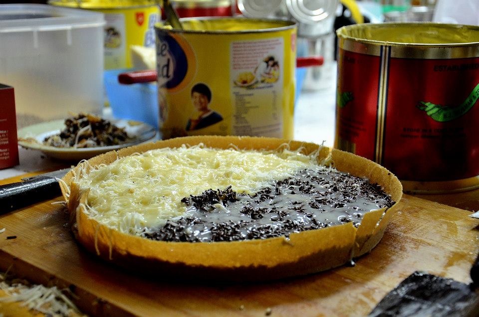 10 Martabak manis paling hits di Bandung, yummy! 10 Martabak manis paling hits di Bandung, yummy!