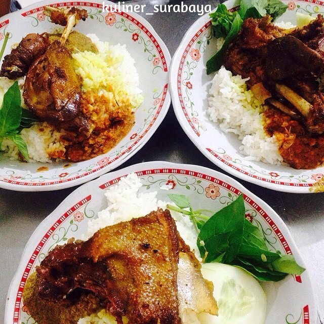 13 kuliner bebek paling maknyus di Surabaya, awas ngiler! 13 kuliner bebek paling maknyus di Surabaya, awas ngiler!