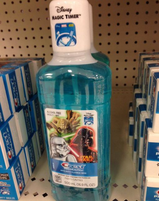 17 Barang ini diberi label Star Wars, menurutmu keren atau maksa?  