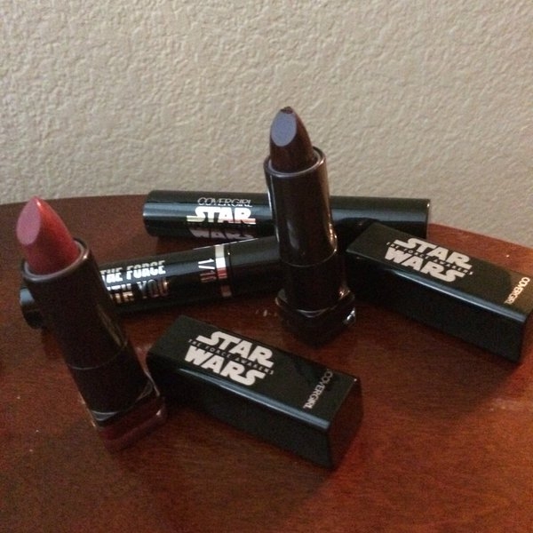 17 Barang ini diberi label Star Wars, menurutmu keren atau maksa?  