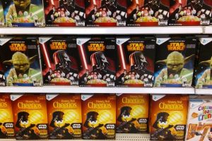 17 Barang ini diberi label Star Wars, menurutmu keren atau maksa?  