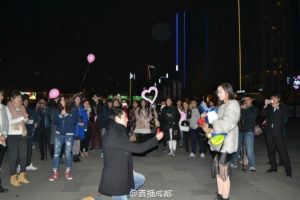 Sedihnya pria ini, gagal melamar kekasihnya akibat cincin kekecilan