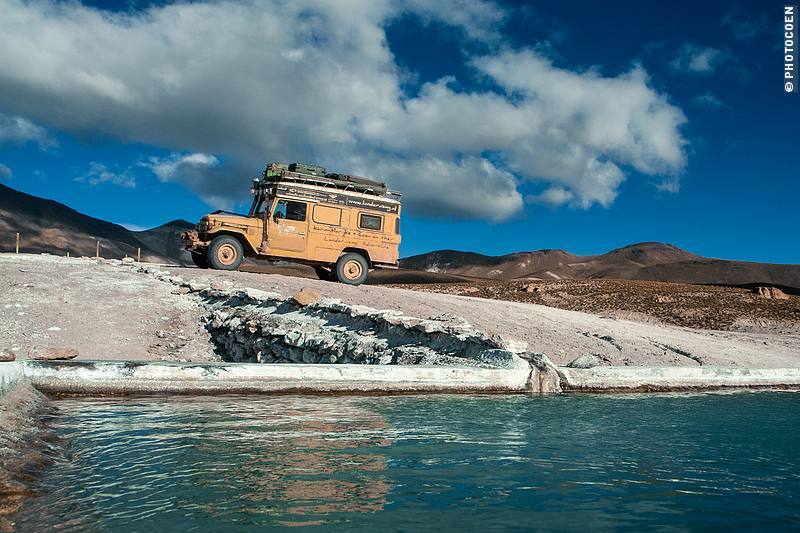 13 Cara mandi nyeleneh ini berkhasiat buat kesehatan, kamu mau coba?