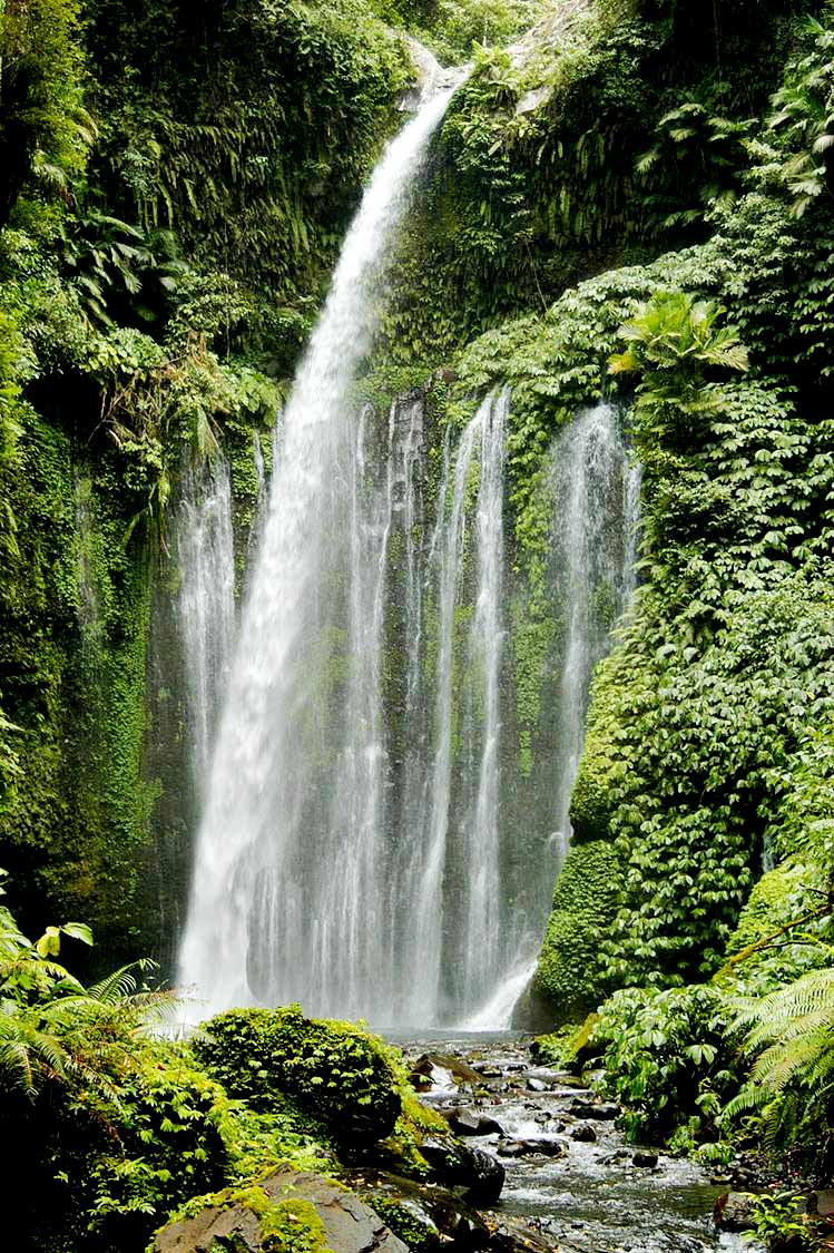 Liburan ke Lombok? ini 15 wisata alam yang wajib kamu kunjungi