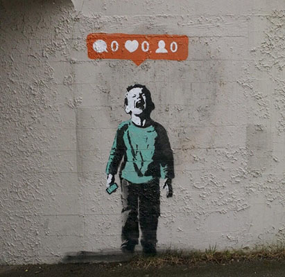 15 Grafiti cerdas karya Banksy, seniman misterius asal Inggris