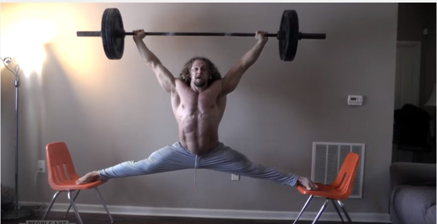 Bukan sulap! Ini aksi-aksi paling ekstrem & mengagumkan selama 2015