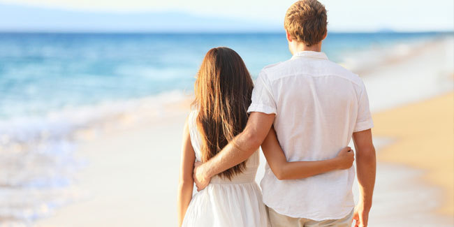  Kalau pacaran mending jangan backstreet deh, banyak nggak enaknya!