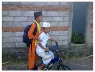 10 Potret wujud indahnya kerukunan umat beragama di Indonesia, salut!