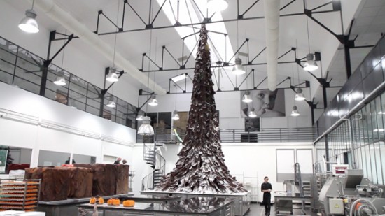  4 Rekor pohon Natal yang ada di dunia, bikin geleng-geleng kagum